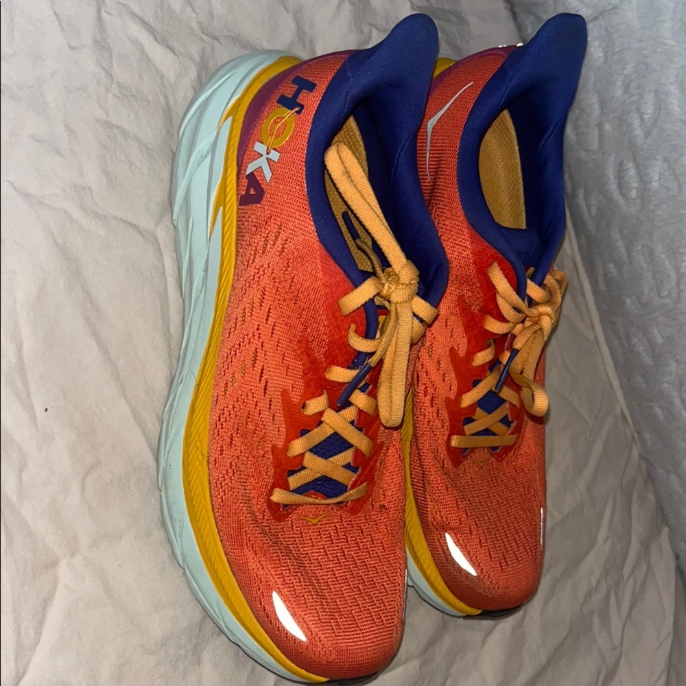 Hoka Clifton 8